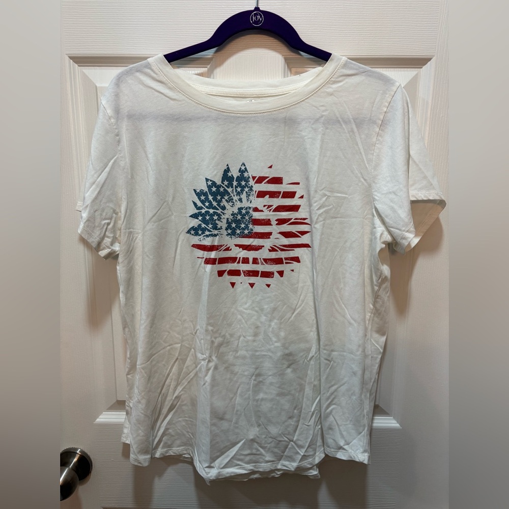 Women’s Maurice’s Graphic Tee Size XL